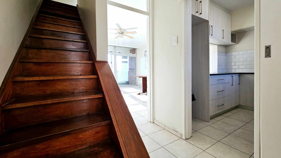 2 Bedroom Property for Sale in Oakdale Western Cape